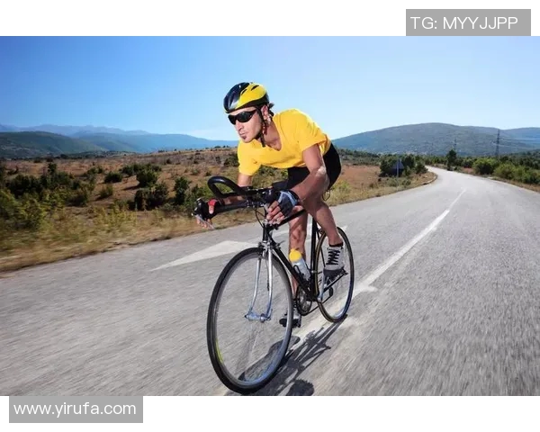 骑单车的足球明星如何在绿茵场上展现速度与激情的完美结合